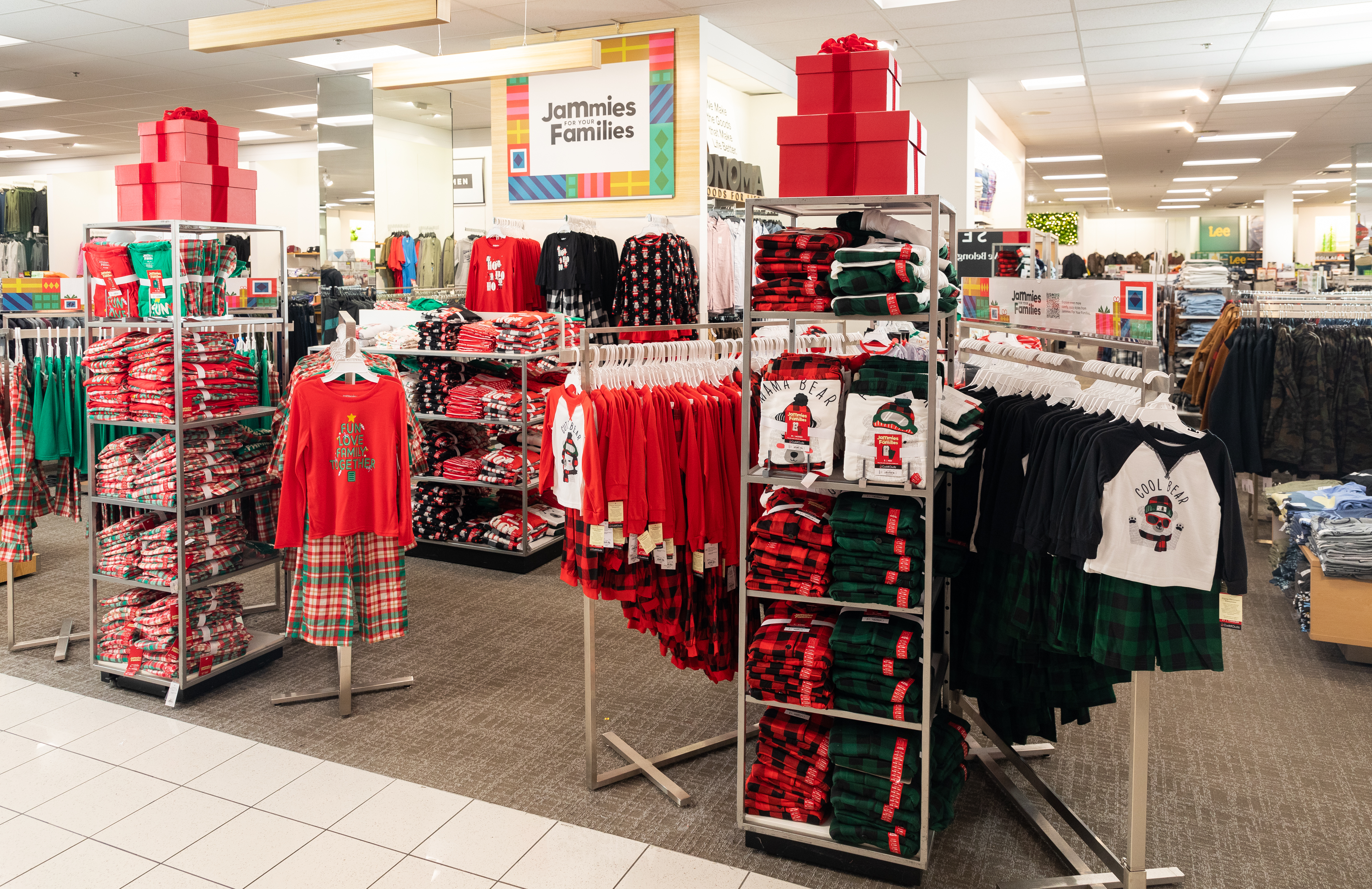 Kohls store interior hi-res stock photography and images - Alamy